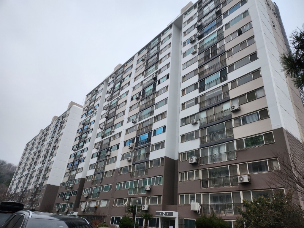 용해동아아파트 외벽 크랙보수 및 재도장공사 및 지하주차장 도장공사